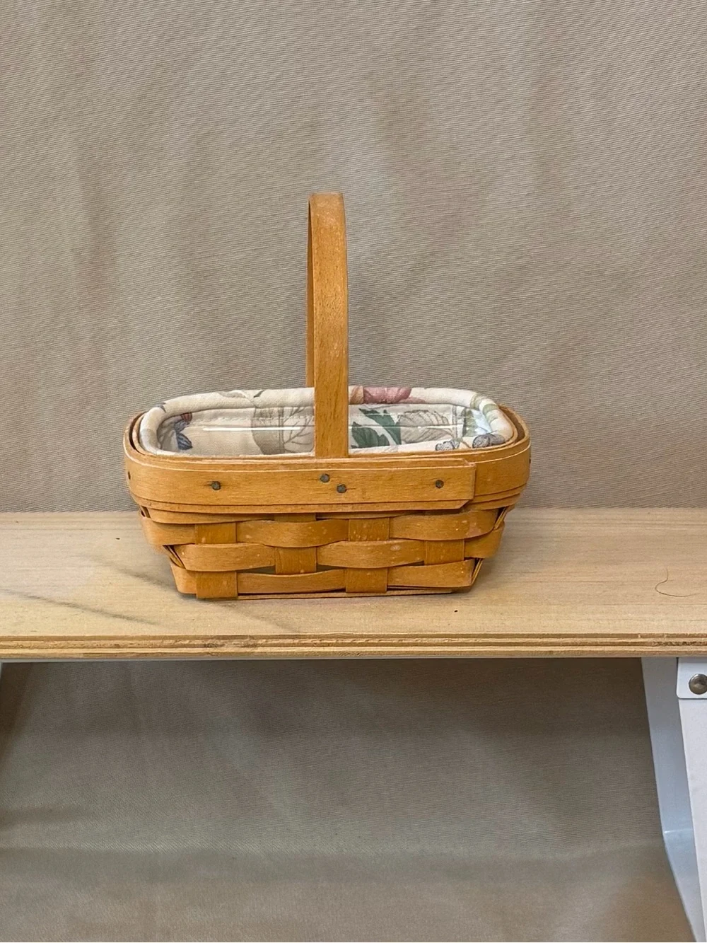 Longaberger Natural Brown Woven Basket with Fabric Liner